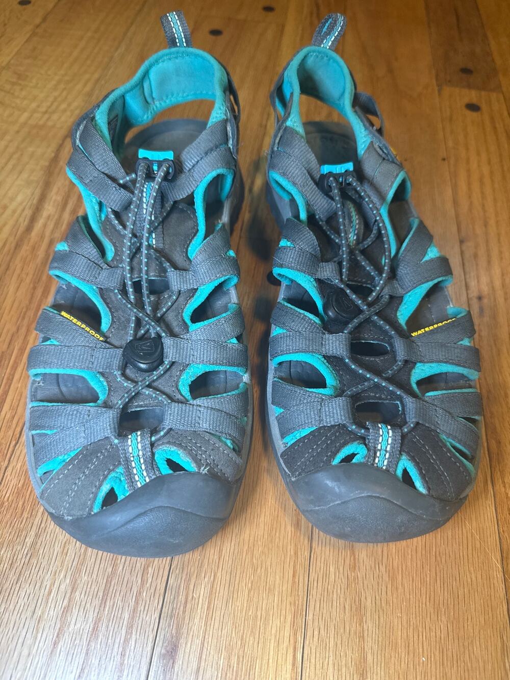 KEEN Whisper Sandals Women’s Size 9 Gray Teal Closed Toe Outdoor Hiking Water